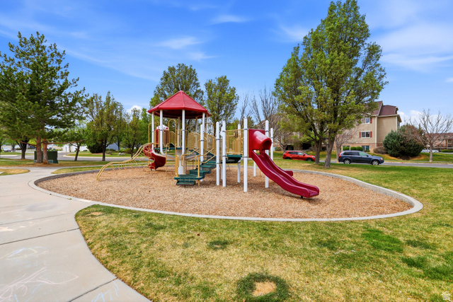 8083 North Ridge Loop East, Unit I 9 Eagle Mountain, UT 84005 - Photo 15 of 17 Community playground with a yard
