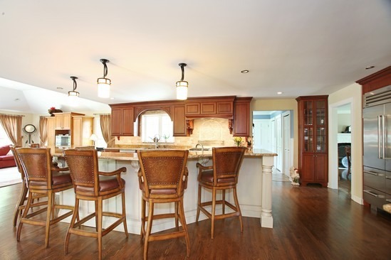 963 Cleveland Road Hinsdale, IL 60521 - Photo 8 of 21 a view of a dining room with furniture