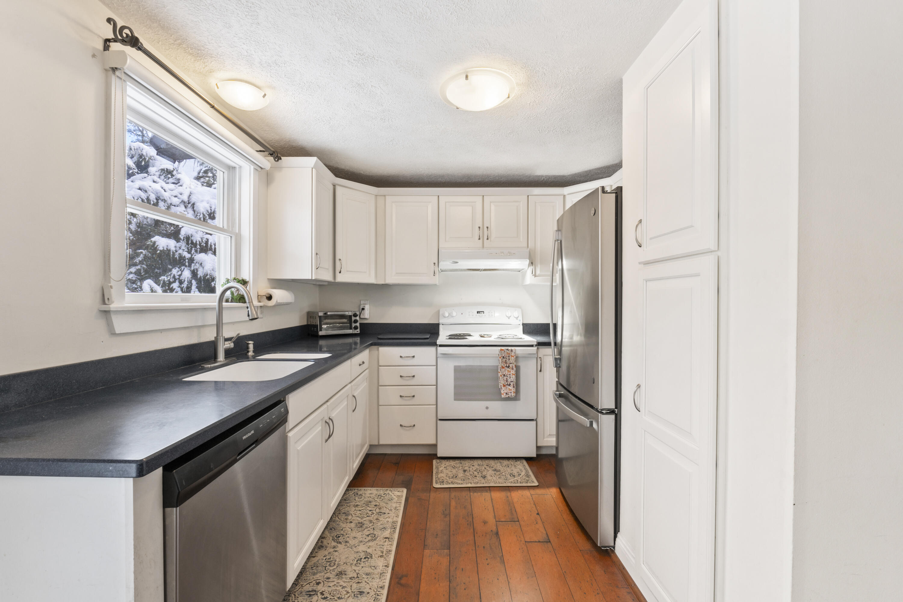 20 Ward Circle, Unit 20 Brunswick, ME 04011 - Photo 16 of 34 20 Ward Cir_117