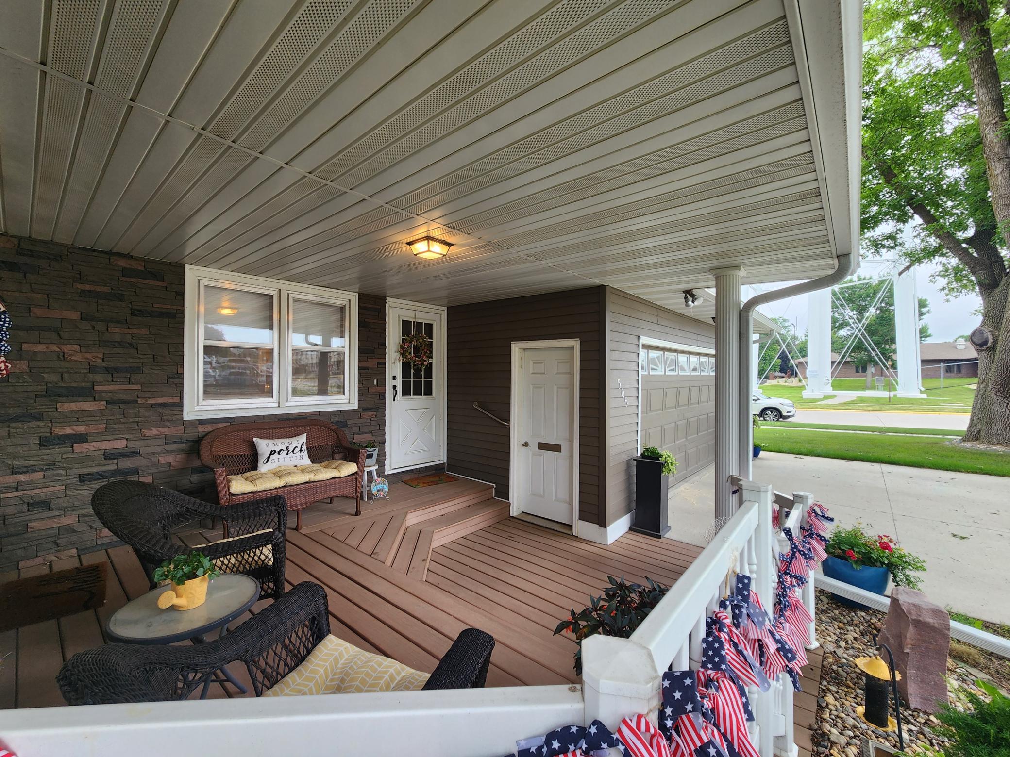 505 9th Street Southwest Pipestone, MN 56164 - Photo 4 of 14