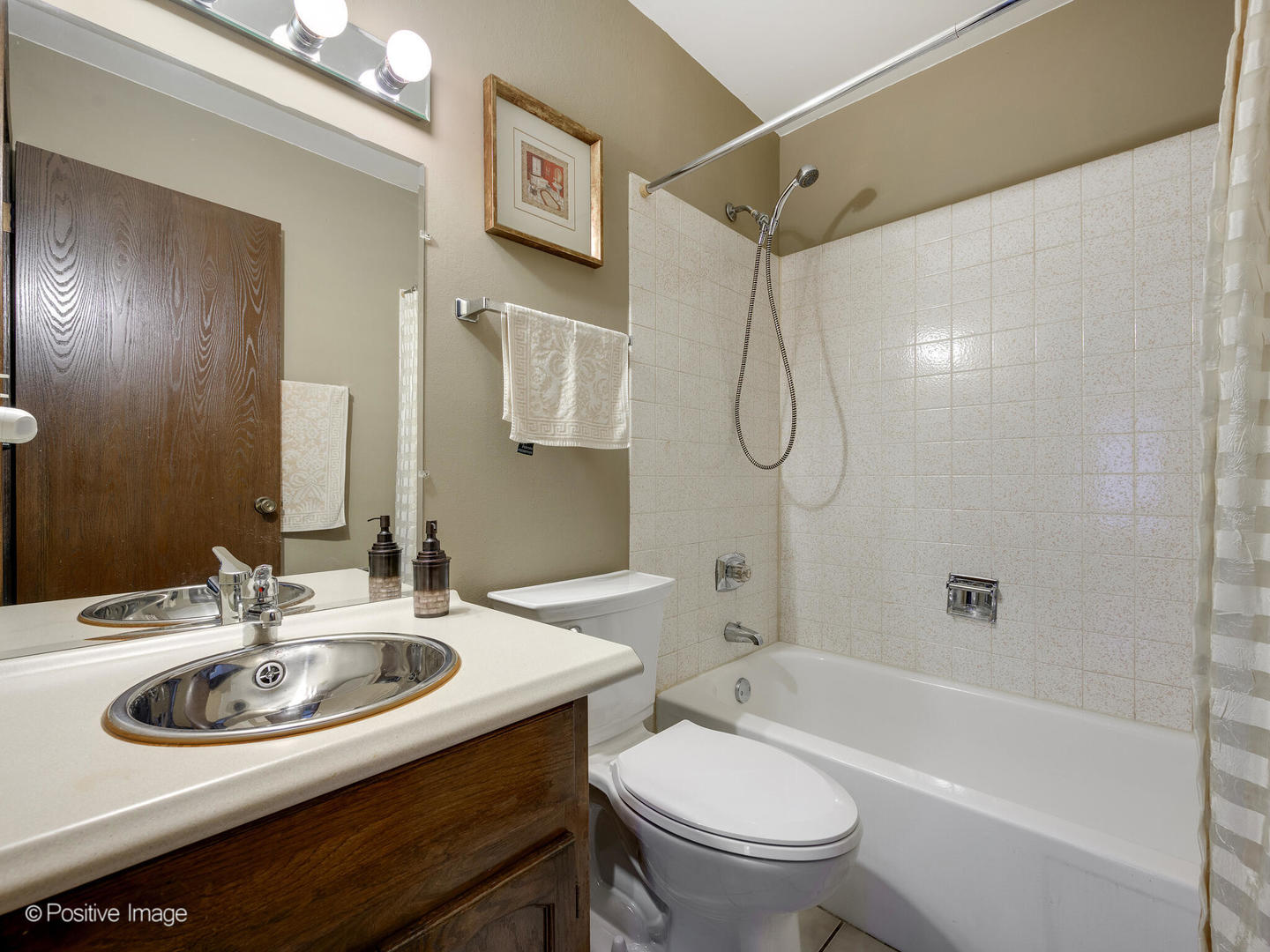 845 Case Drive Roselle, IL 60172 - Photo 18 of 24