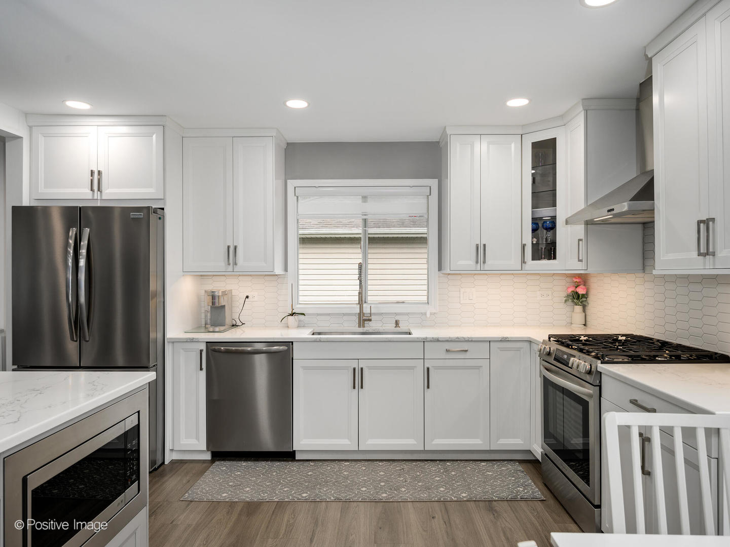 845 Case Drive Roselle, IL 60172 - Photo 9 of 24