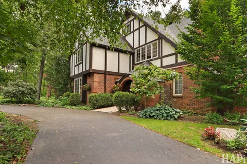 $775,000 | 23785 Barnswallow Lane, Wauconda, IL 60084