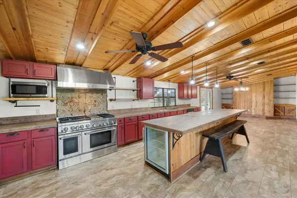 $615,000 | 340 Farm To Market 27, Fairfield, TX 75840