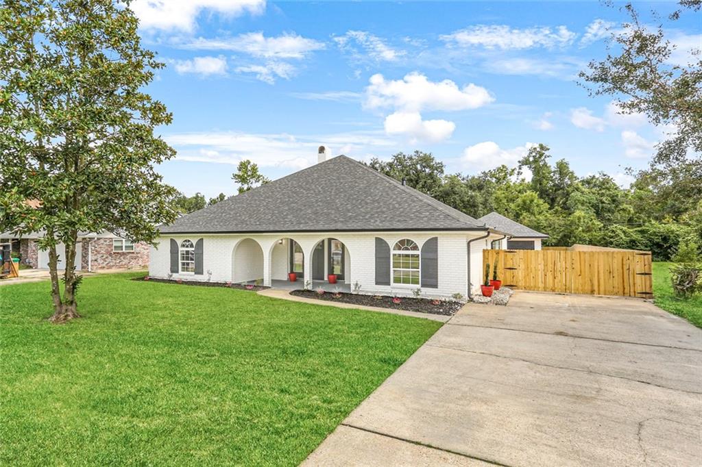 234 Somerset Road Laplace, LA 70068 - Photo 1 of 22 Gallery Image 1