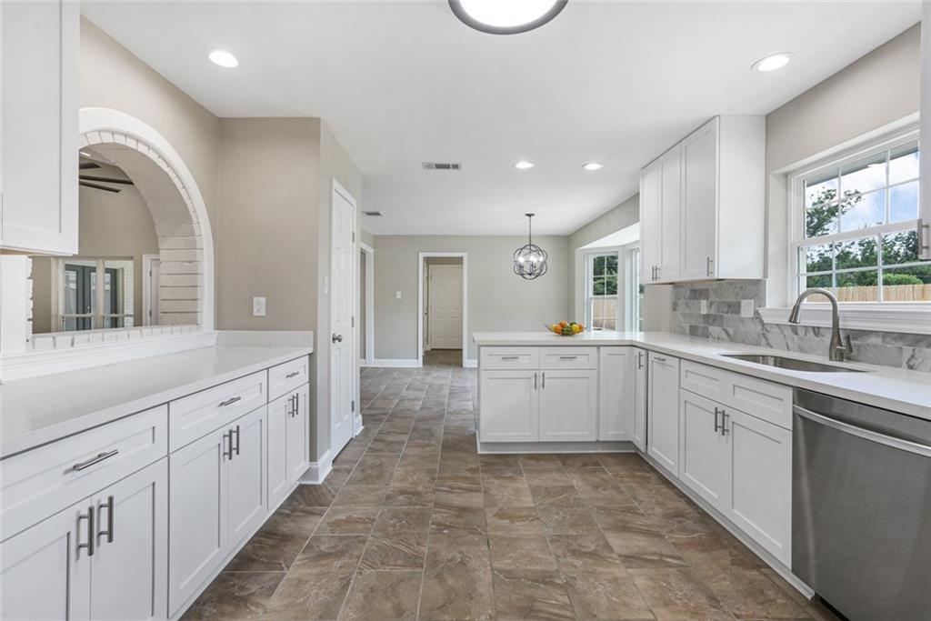 234 Somerset Road Laplace, LA 70068 - Photo 8 of 22 Gallery Image 8