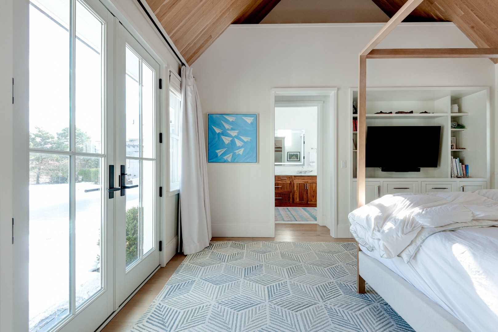 111 Surfside Road Nantucket, MA 02554 - Photo 19 of 62 Gallery Image 19