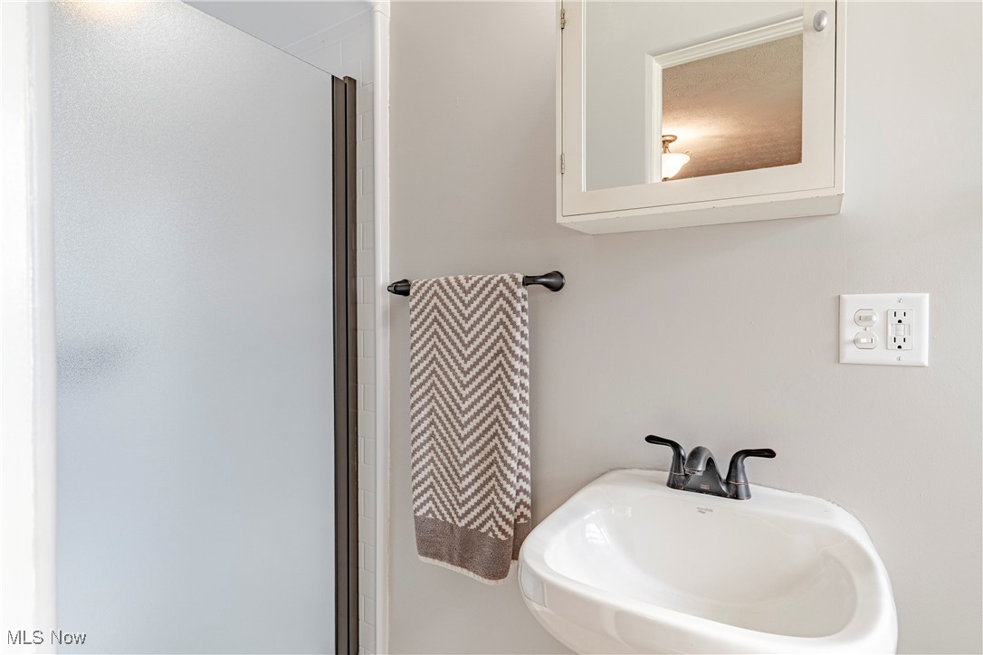 2471 Brice Road Akron, OH 44313 - Photo 18 of 43 Gallery Image 18