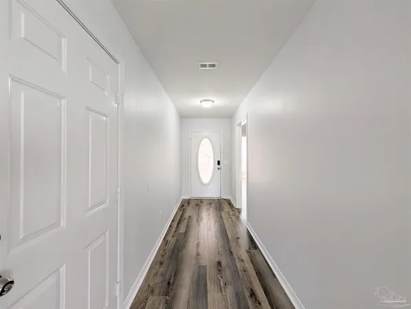$1,895 | 28 Easton Street, Cantonment, FL 32533