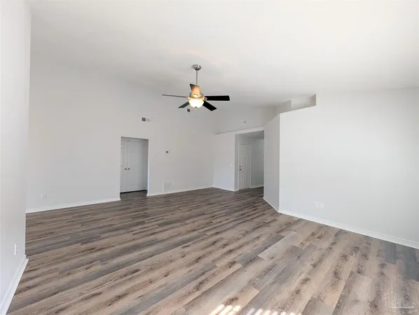 $1,895 | 28 Easton Street, Cantonment, FL 32533