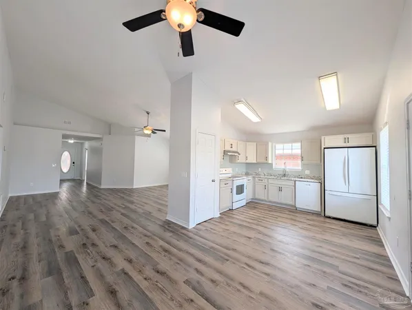 $1,895 | 28 Easton Street, Cantonment, FL 32533