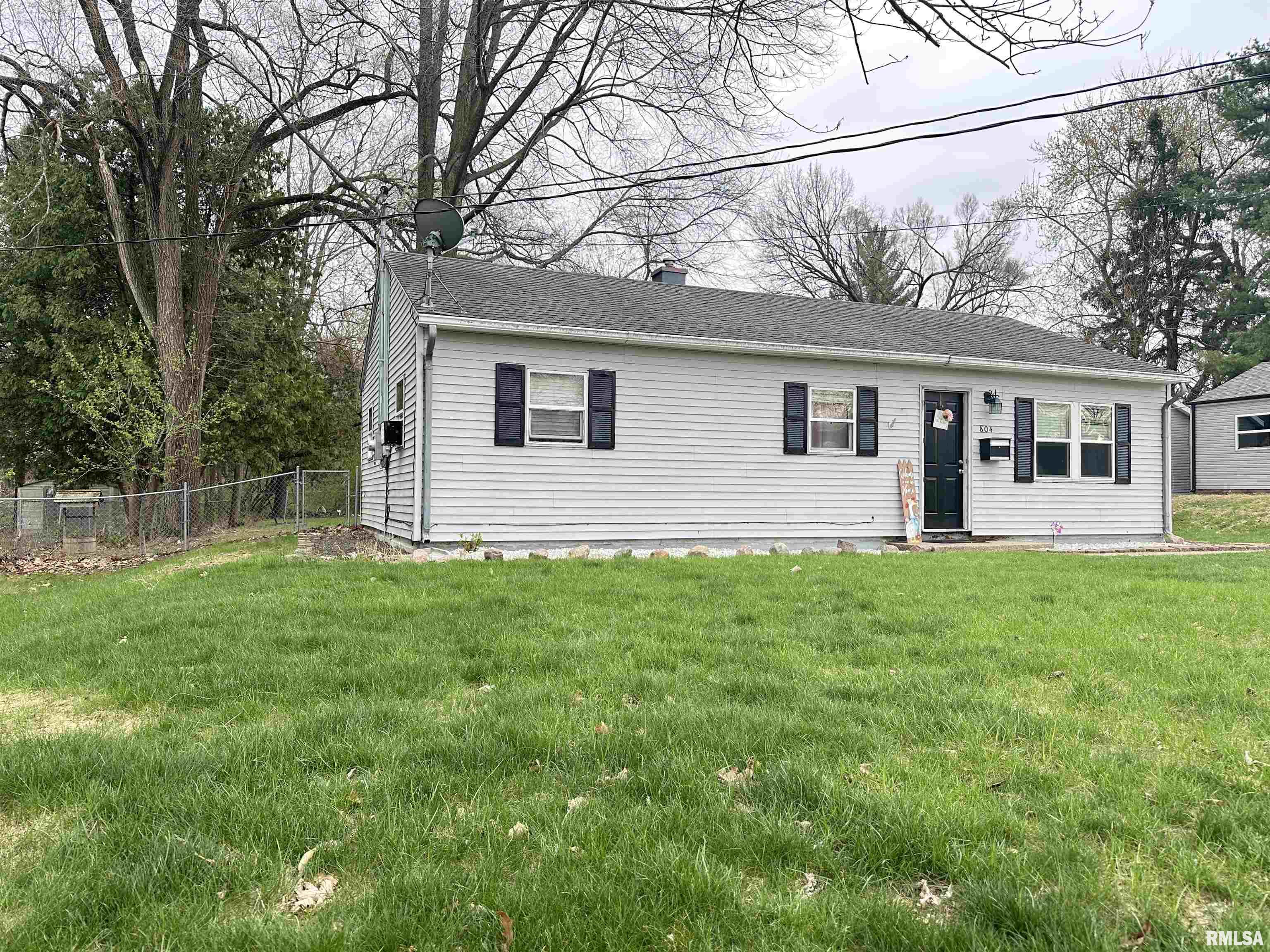 804 Lincoln Road Marquette Heights, IL 61554 - Photo 2 of 21