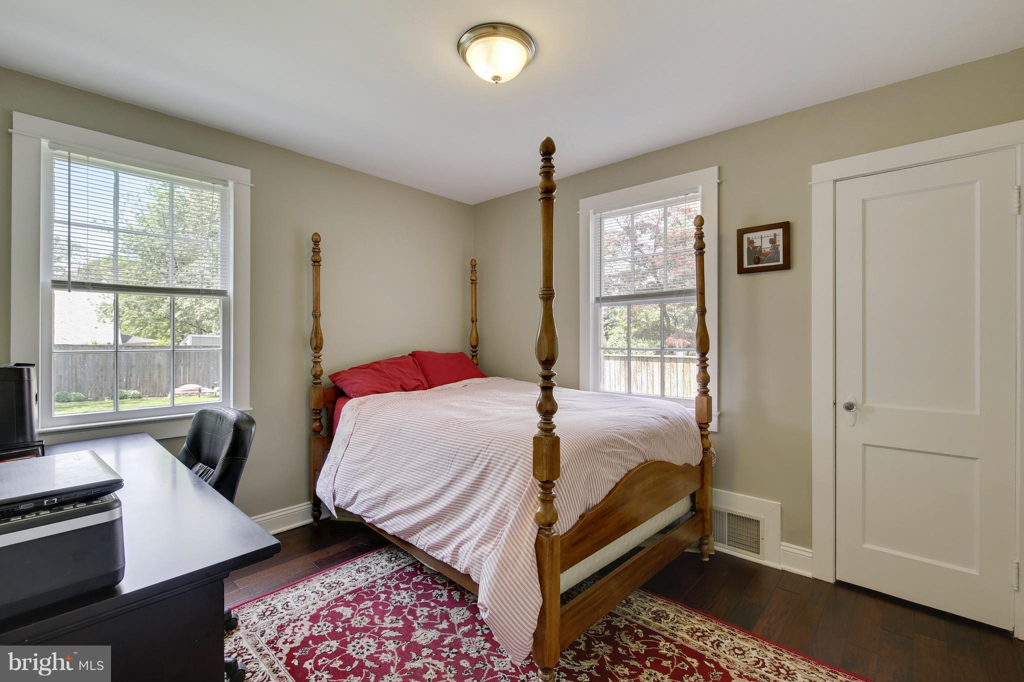 9306 Sudbury Road Silver Spring, MD 20901 - Photo 11 of 30 Main level 4th bedroom