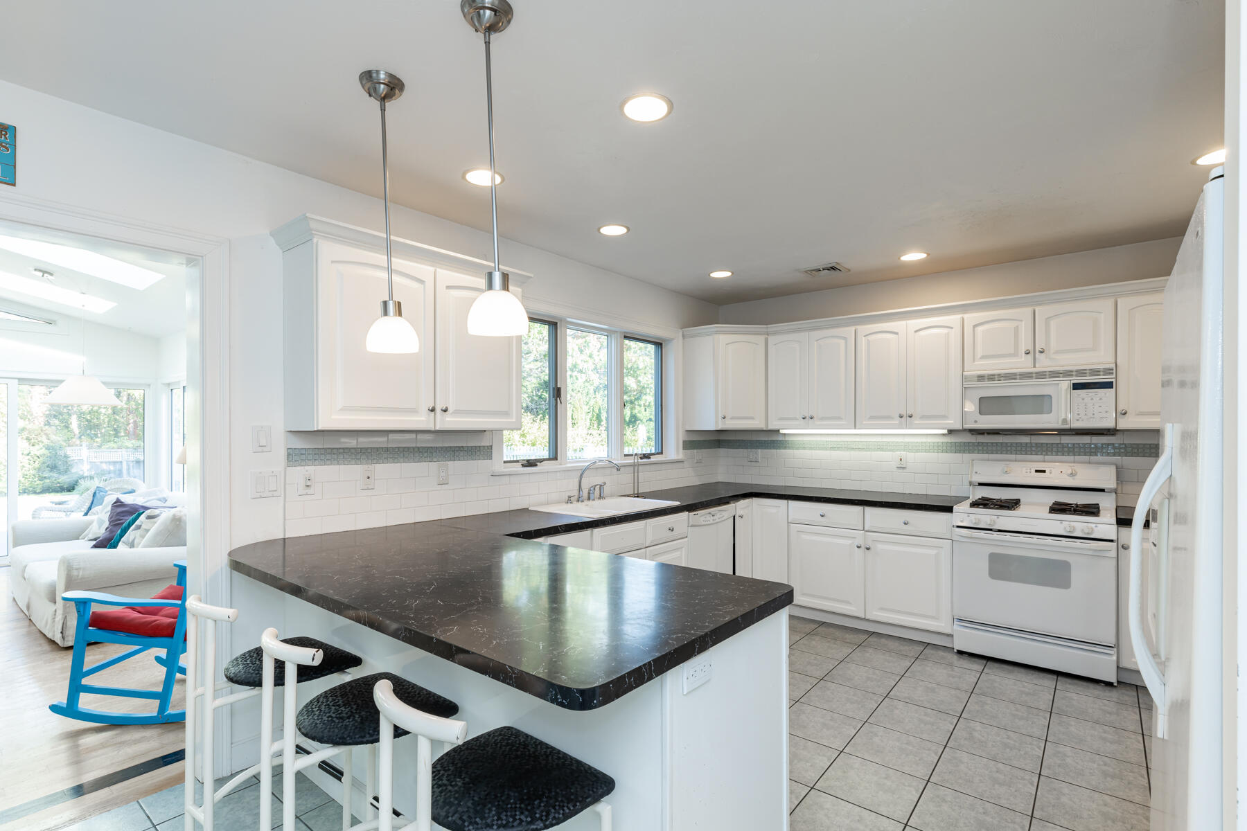 72 Bayshore Drive Mashpee, MA 02649 - Photo 35 of 70 72BayshoreDrMashpee-0371