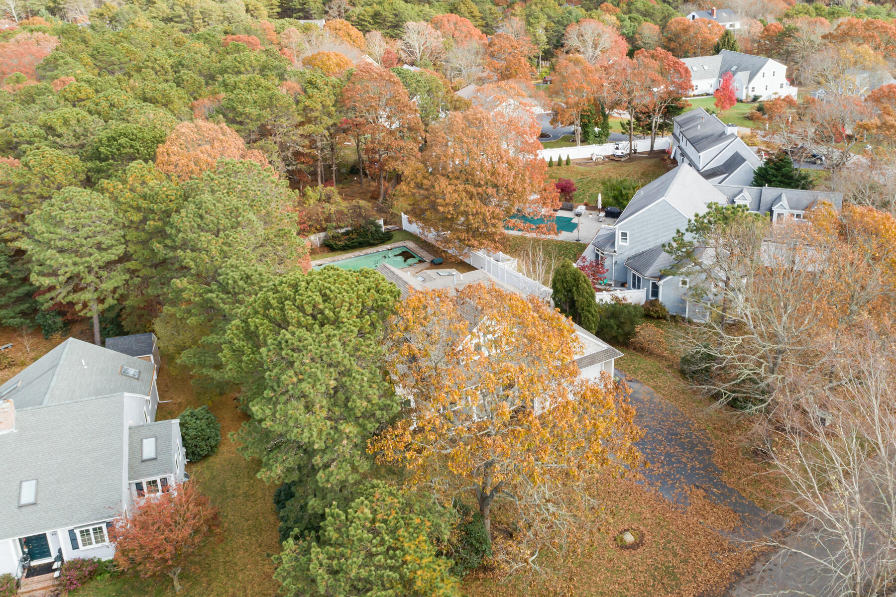 72 Bayshore Drive Mashpee, MA 02649 - Photo 6 of 70 72BayshoreDrMashpee-0008