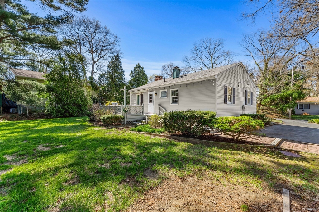 5 Pershing Avenue Acushnet, MA 02743 - Photo 28 of 33
