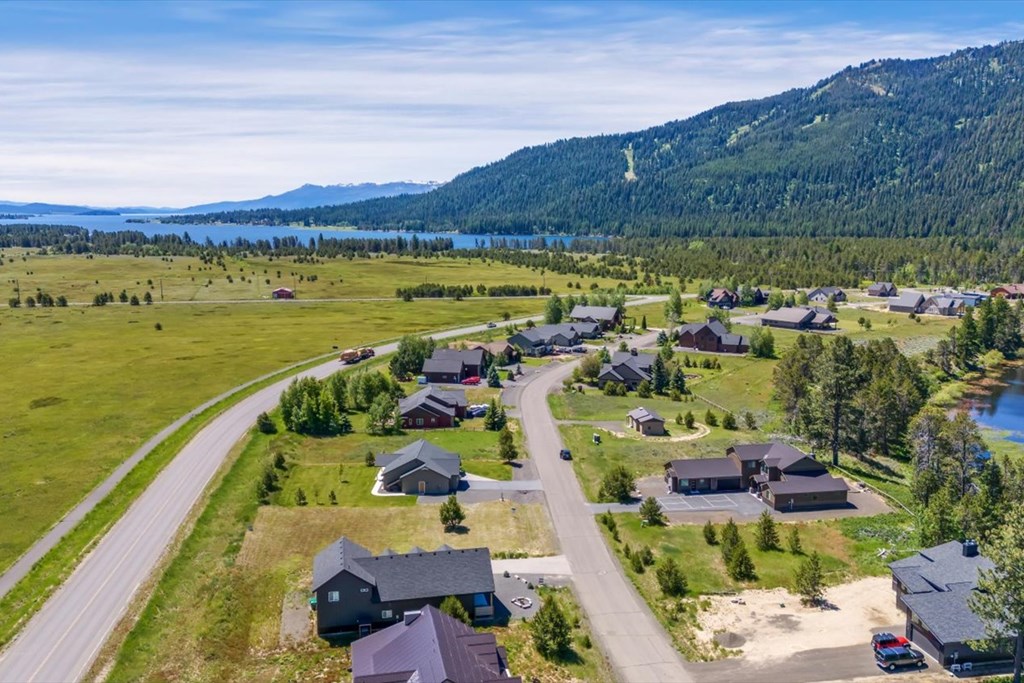 13140 Hawks Bay Road, Unit 24 Donnelly, ID 83615 - Photo 16 of 26