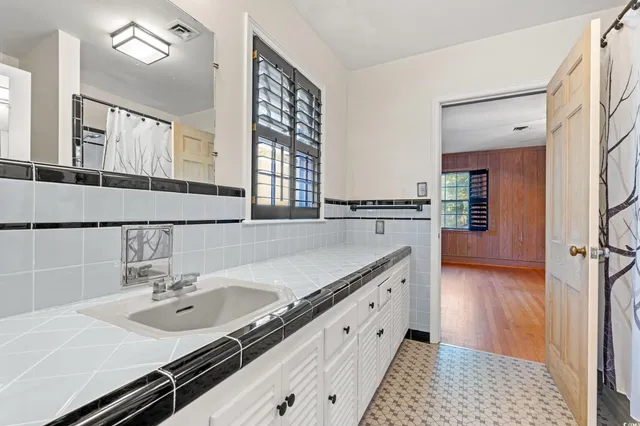 $422,500 | 607 North Main Street, Nichols, SC 29581