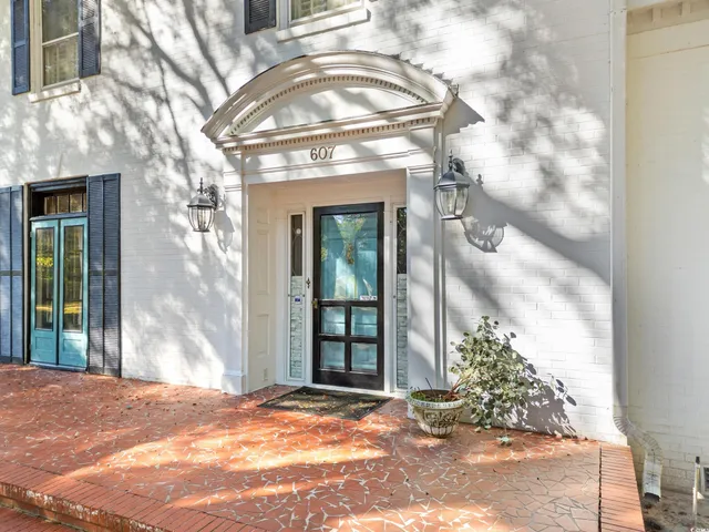 $422,500 | 607 North Main Street, Nichols, SC 29581