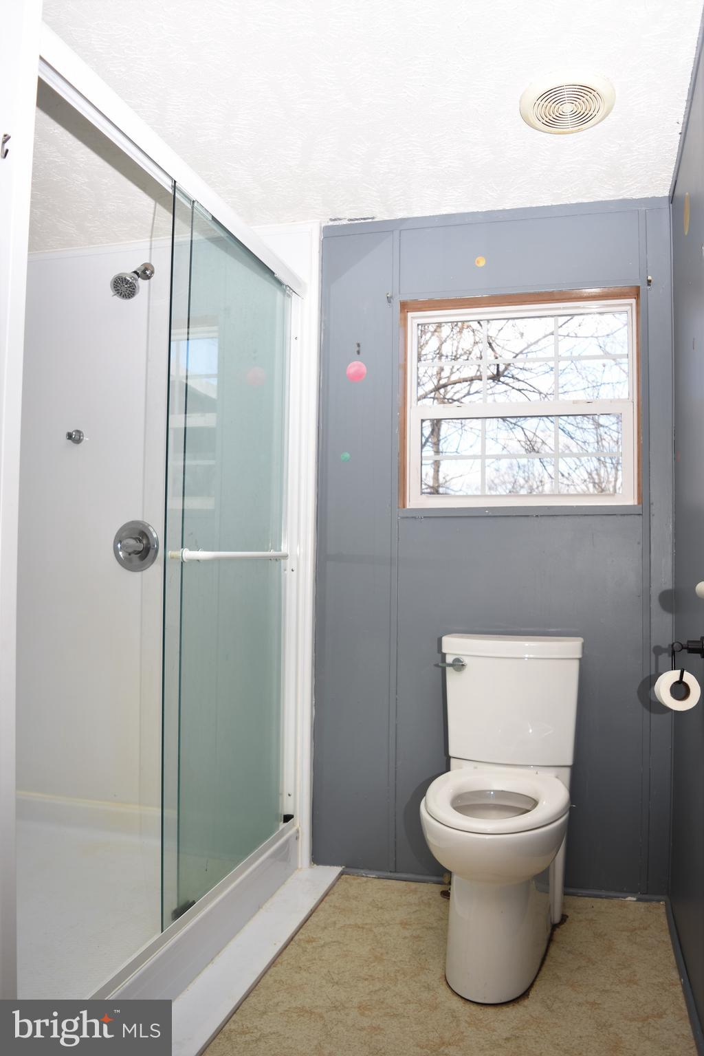 2332 Fulton Road Hedgesville, WV 25427 - Photo 18 of 36 Bathroom off primary bedroom.
