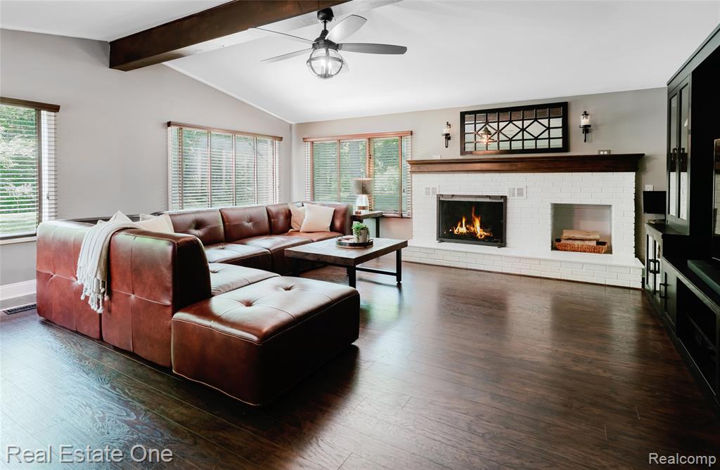 388 West Maryknoll Road Rochester Hills, MI 48309 - Photo 6 of 46