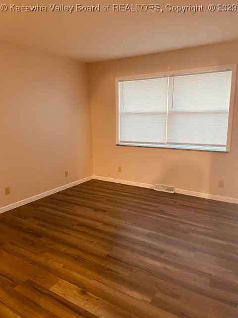 1823 Co Rte 622/4 Charleston, WV 25320 - Photo 3 of 21 Gallery Image 3