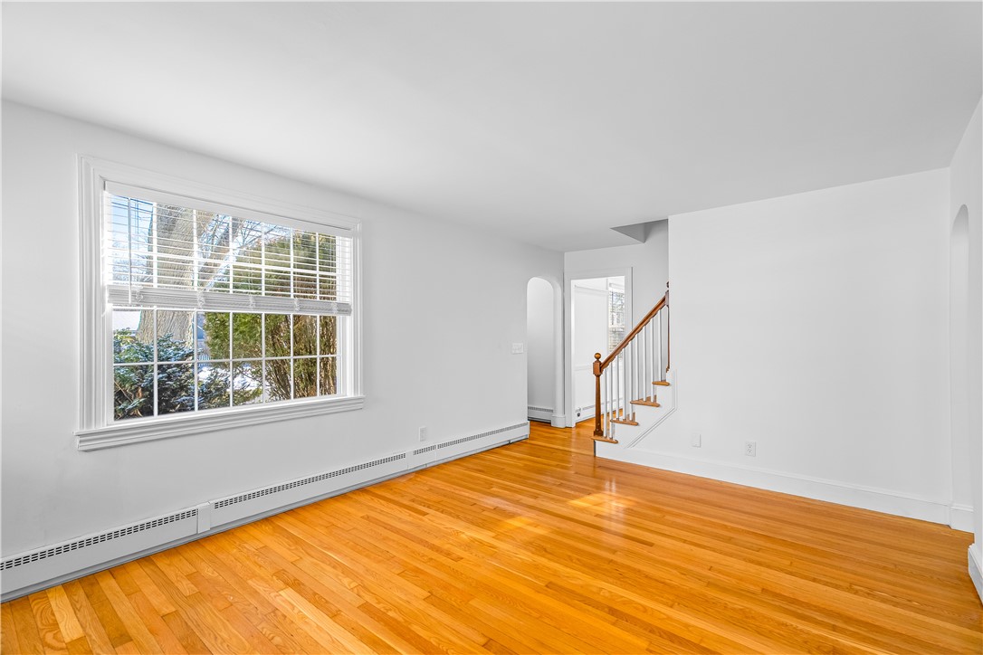 111 Canna Street Warwick, RI 02888 - Photo 11 of 36