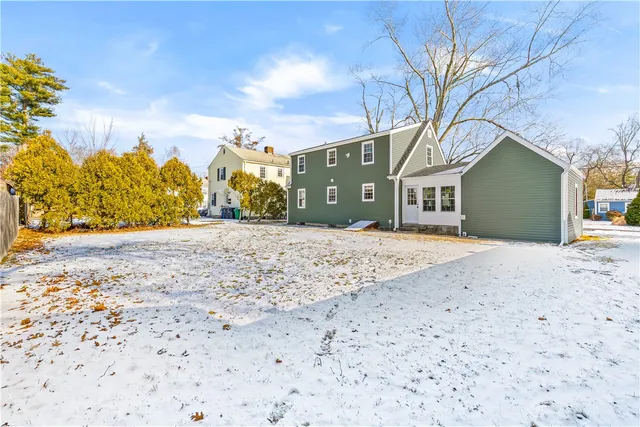 $3,000 | 111 Canna Street, Warwick, RI 02888