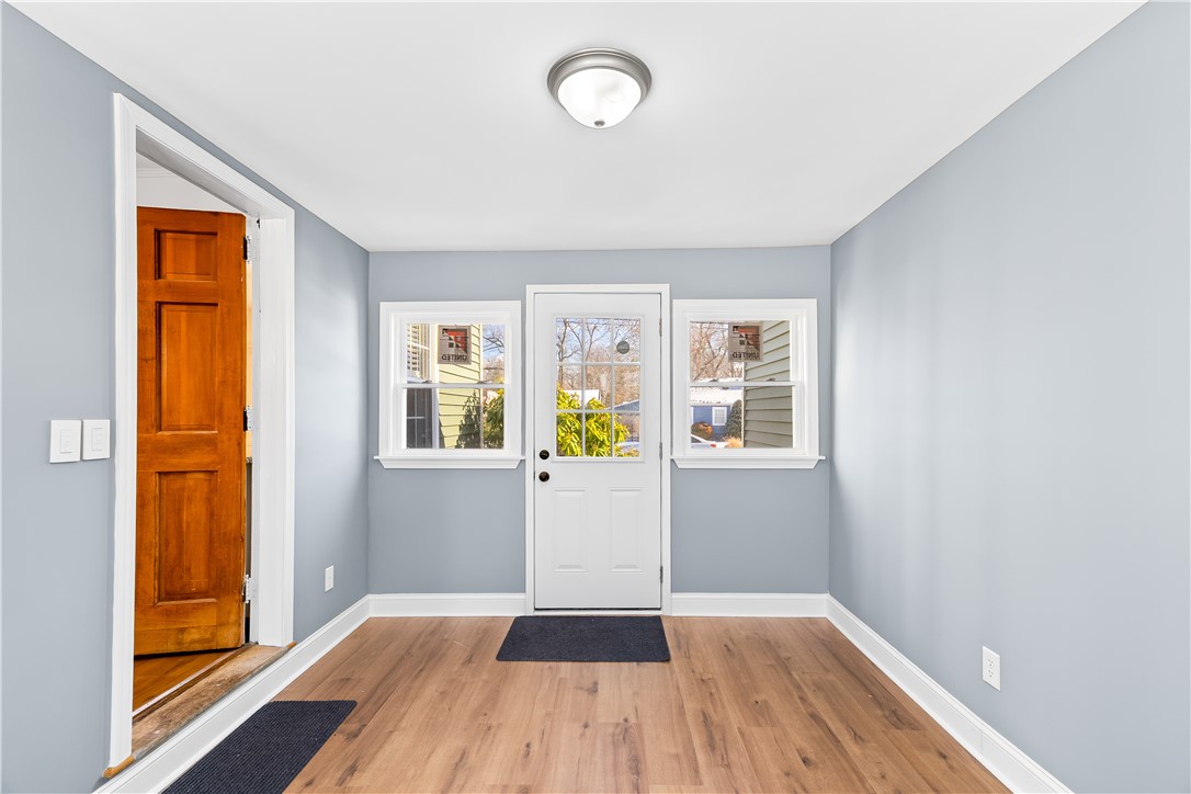 111 Canna Street Warwick, RI 02888 - Photo 4 of 36