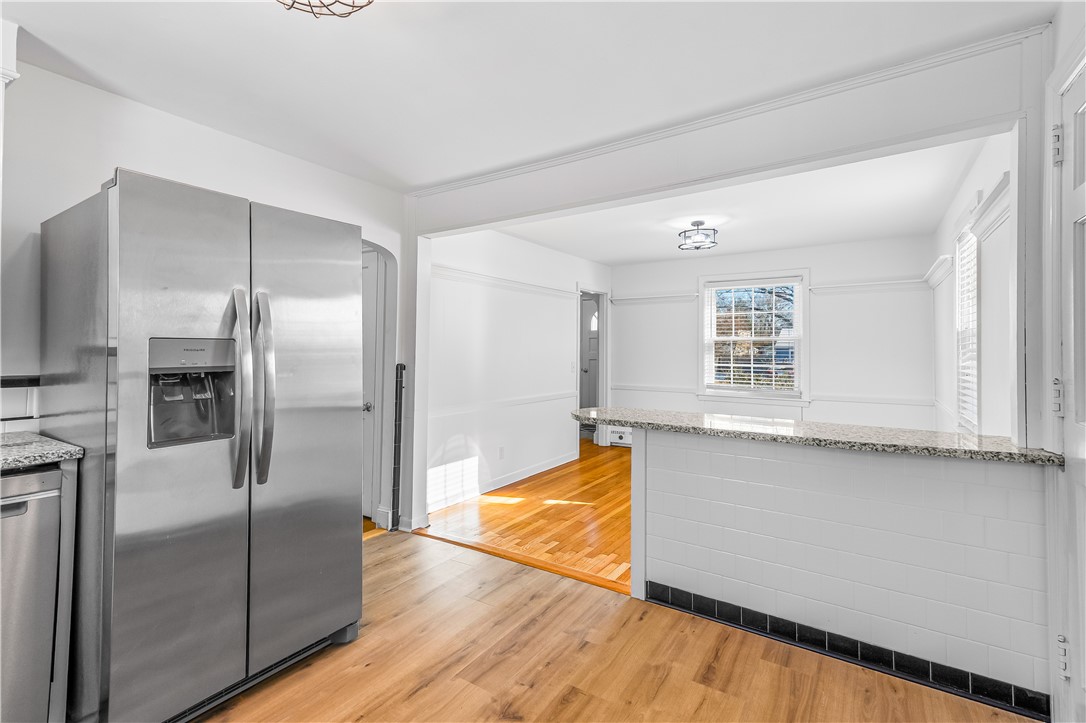 111 Canna Street Warwick, RI 02888 - Photo 7 of 36