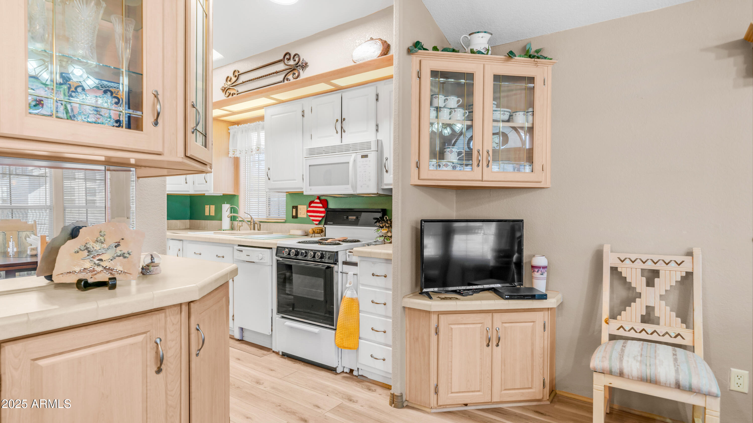 611 South Ironstone Drive, Unit 611 Apache Junction, AZ 85119 - Photo 11 of 57 3710 S Goldfield Rd Lot 611 (5)