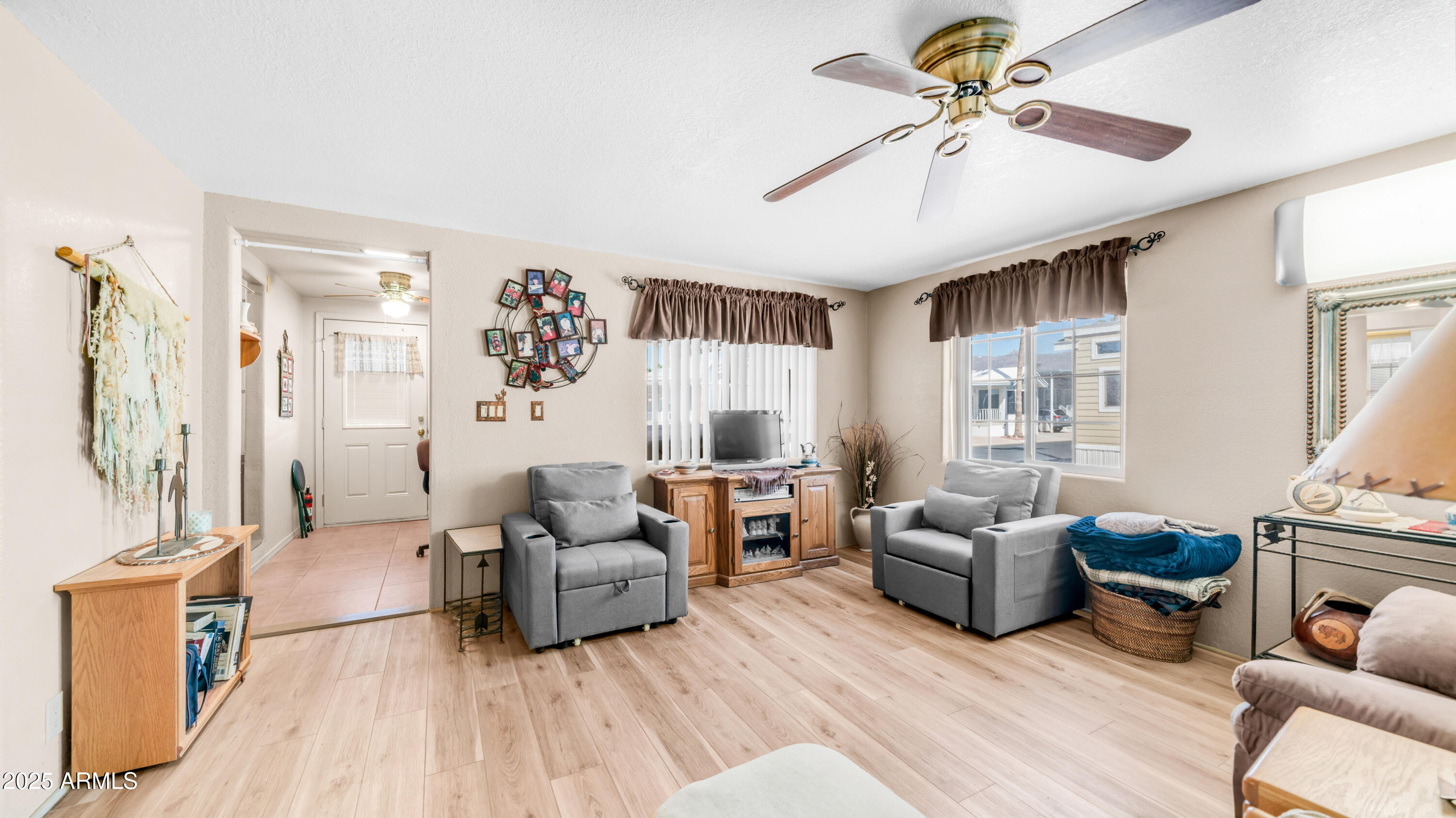 611 South Ironstone Drive, Unit 611 Apache Junction, AZ 85119 - Photo 19 of 57 3710 S Goldfield Rd Lot 611 (14)