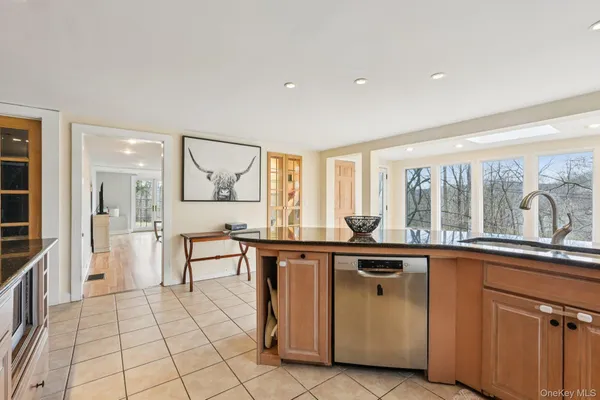 $689,000 | 18 Juengstville Road, North Salem, NY 10519