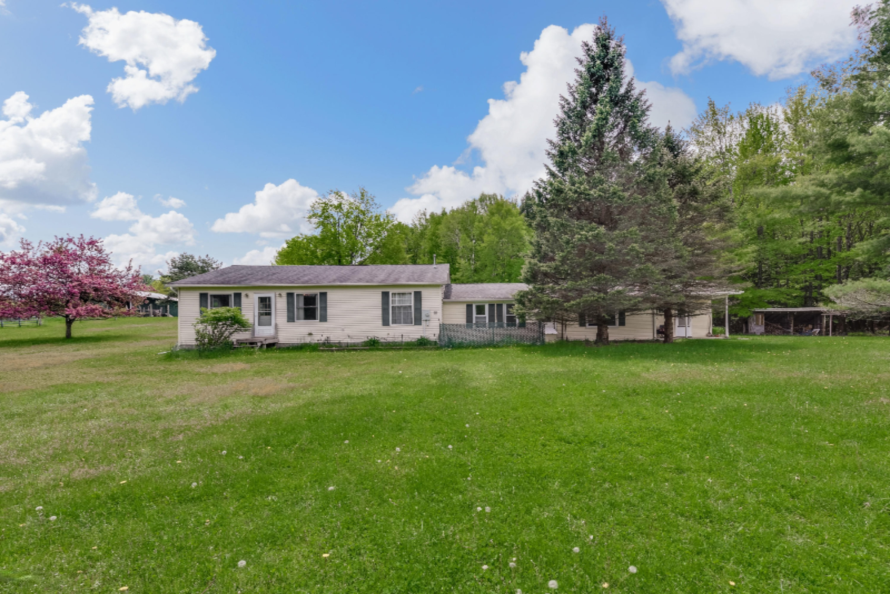 18895 7 Mile Road Reed City, MI 49677 - Photo 1 of 28 JS-P132-2