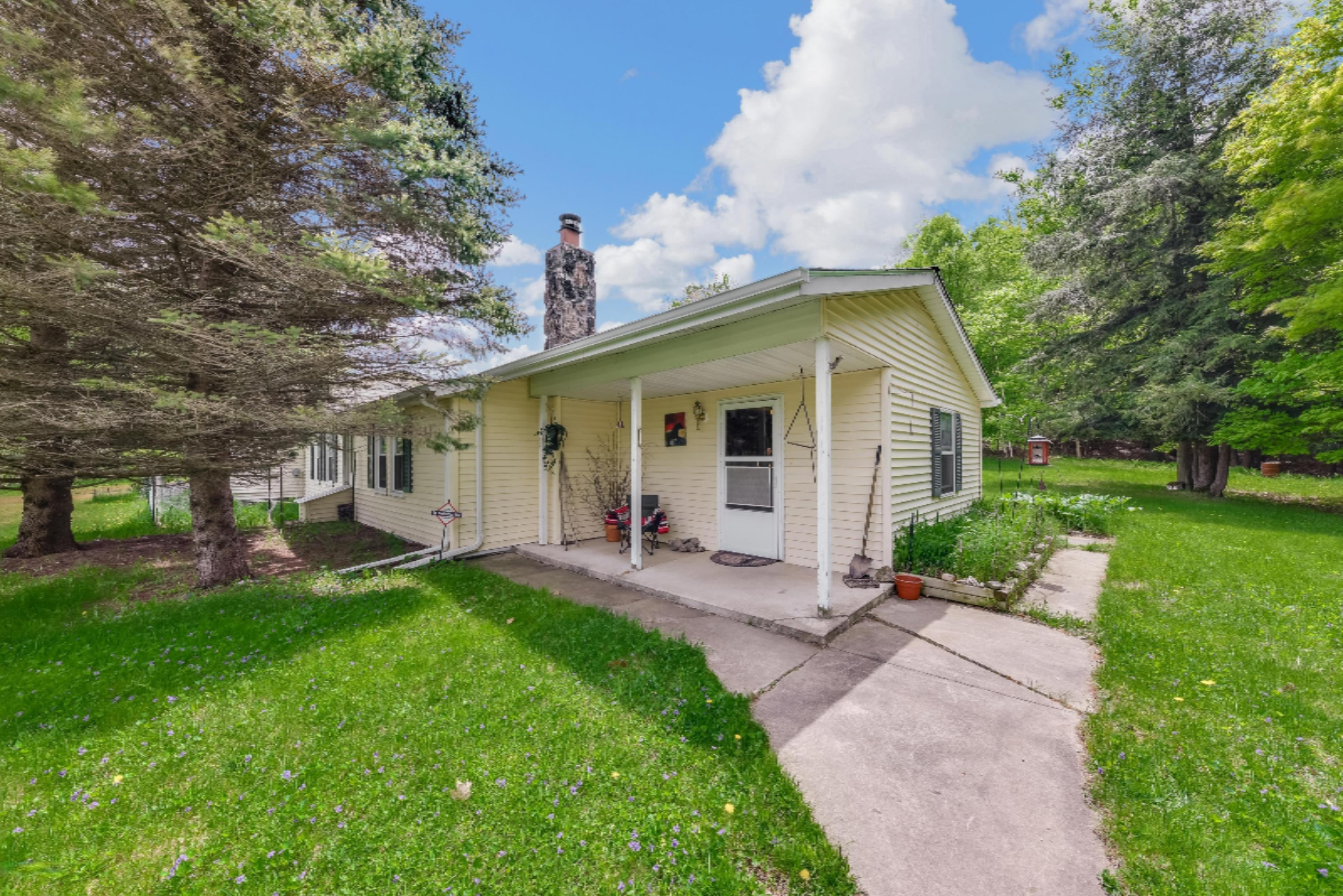 18895 7 Mile Road Reed City, MI 49677 - Photo 3 of 28 JS-P132-1