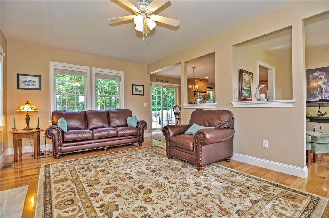 47 Randeau Passage Westerly, RI 02891 - Photo 6 of 34