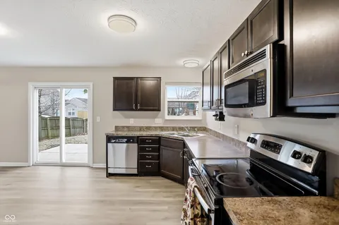 $260,000 | 5128 Greenside Drive, Indianapolis, IN 46235