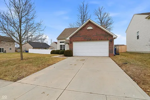 $260,000 | 5128 Greenside Drive, Indianapolis, IN 46235
