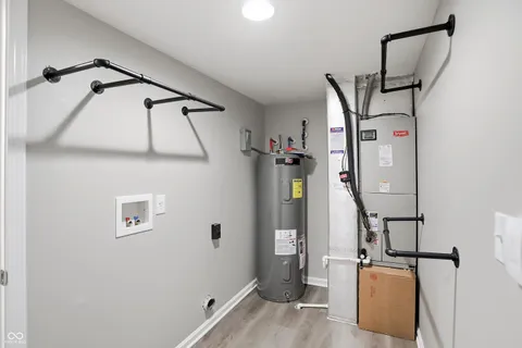 $260,000 | 5128 Greenside Drive, Indianapolis, IN 46235