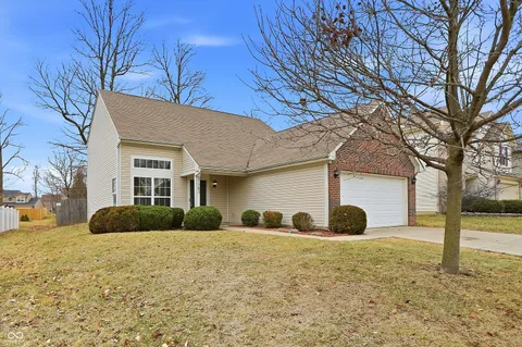 $260,000 | 5128 Greenside Drive, Indianapolis, IN 46235