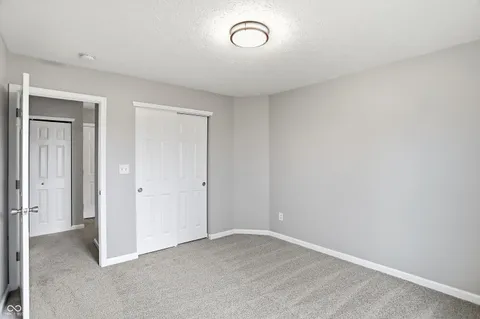 $260,000 | 5128 Greenside Drive, Indianapolis, IN 46235