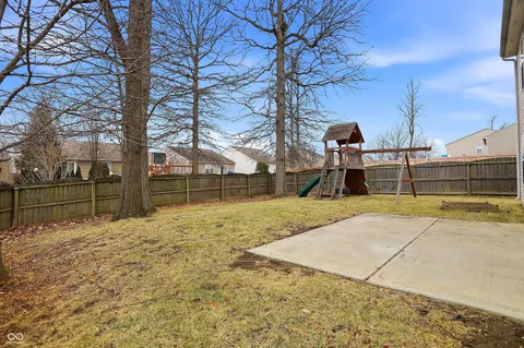 $260,000 | 5128 Greenside Drive, Indianapolis, IN 46235