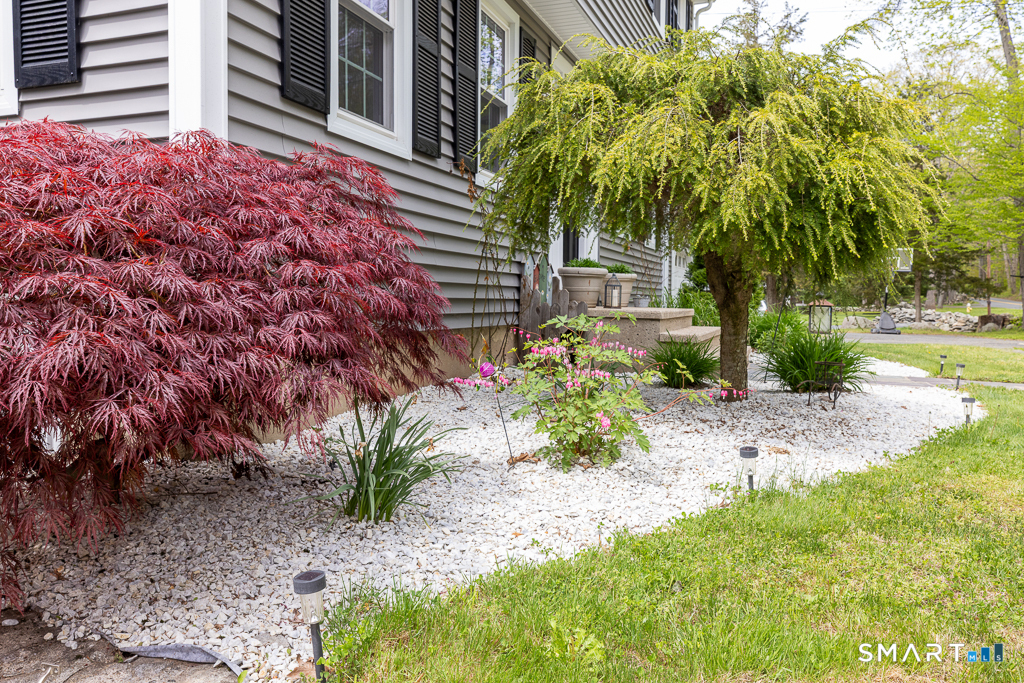 49 Kelseytown Road Clinton, CT 06413 - Photo 4 of 40 Beauifully landscaped . . .
