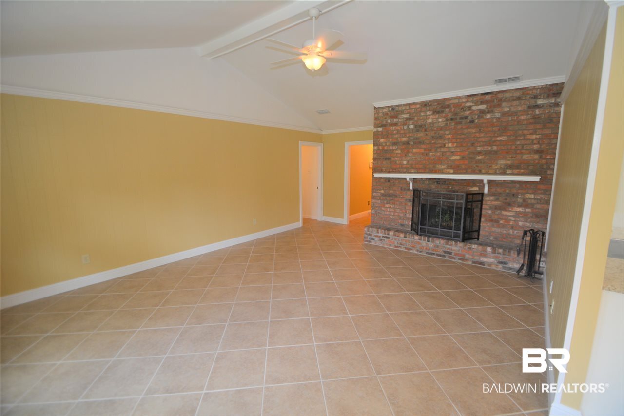 7374 North Christine Circle Mobile, AL 36619 - Photo 11 of 39