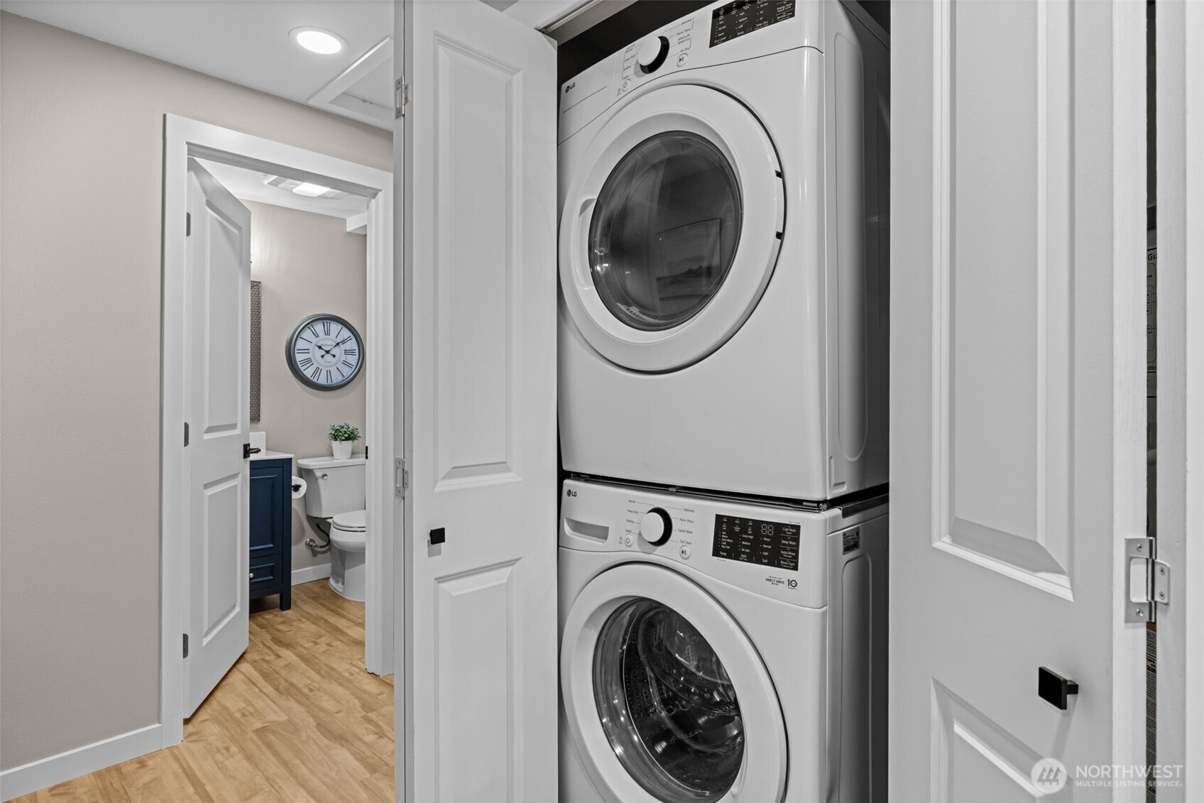 211 Taylor Street Snohomish, WA 98290 - Photo 15 of 24 a view of a hallway with washer and dryer