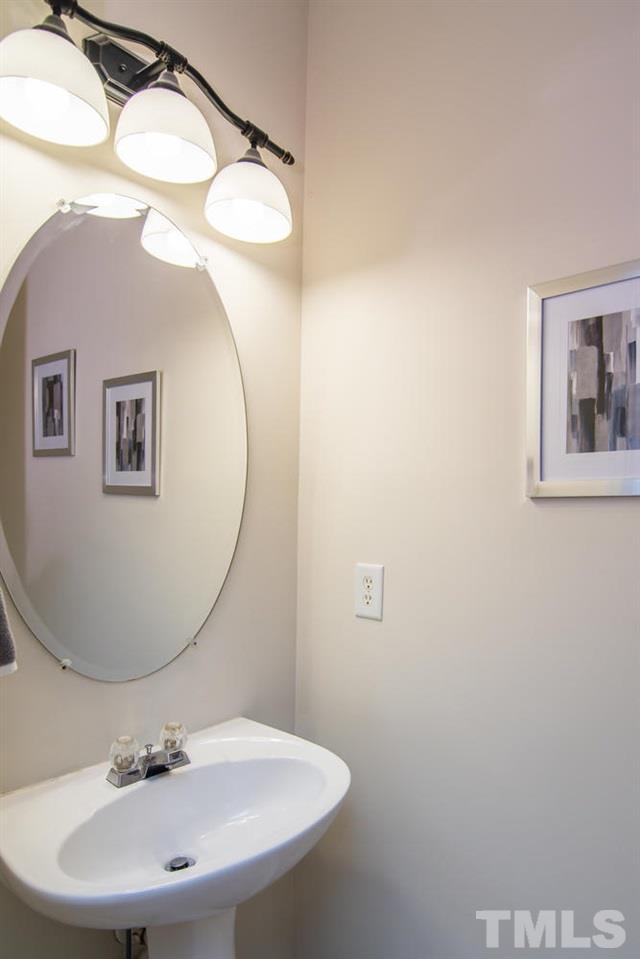 107 Caley Road Apex, NC 27502 - Photo 20 of 24 Gallery Image 20