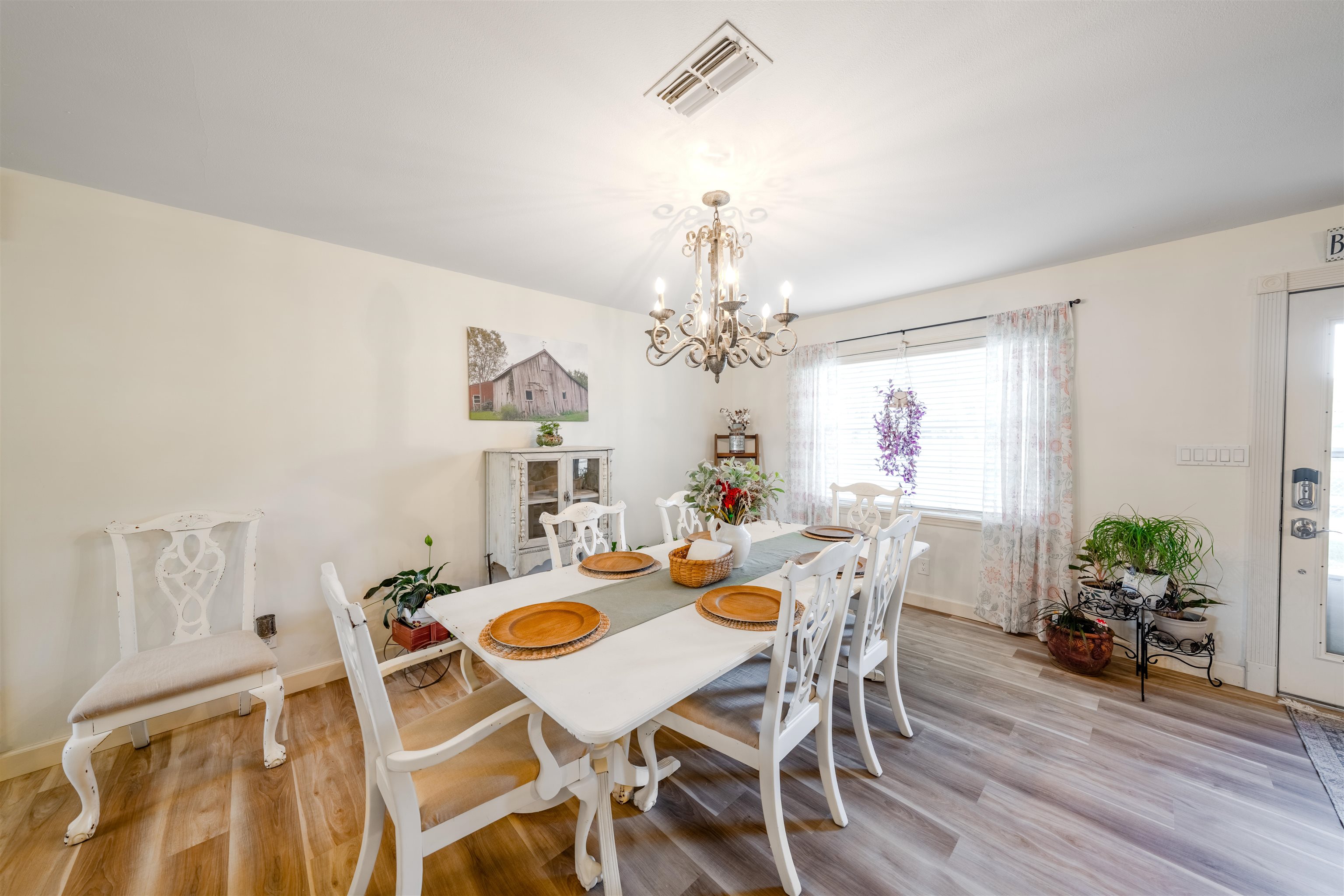 4279 Camden Road Tallahassee, FL 32303 - Photo 3 of 29