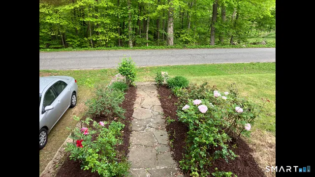 $375,000 | 81 Floeting Road, Ashford, CT 06278