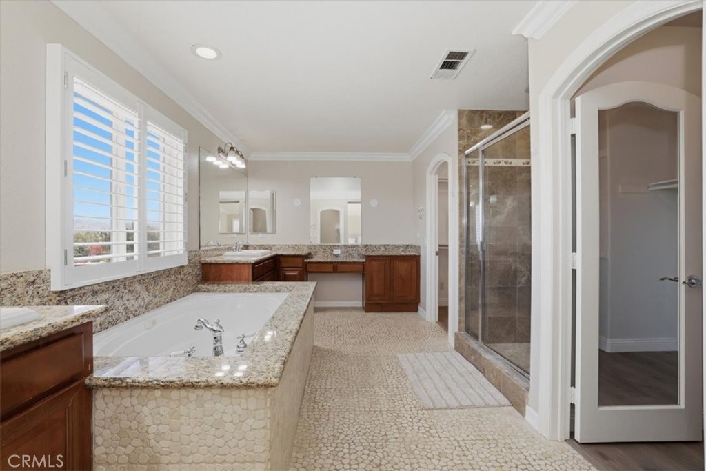 16795 Eagle Peak Road Riverside, CA 92504 - Photo 40 of 74 Soaking Tub