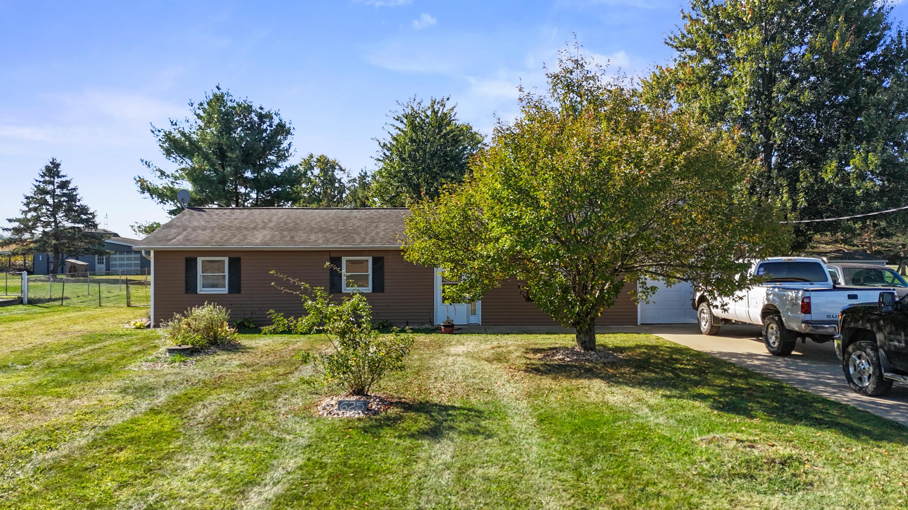 625 Peru Olena Road West Norwalk, OH 44857 - Photo 2 of 24 2